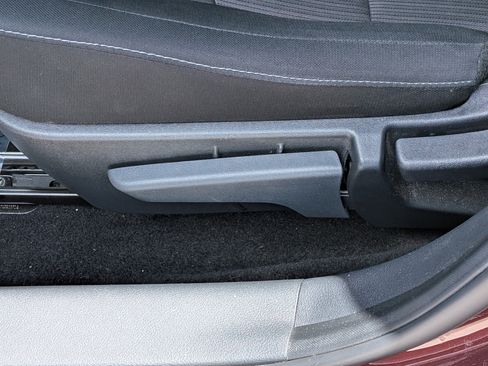 Used 2024 Nissan Sentra SV FWD image 21