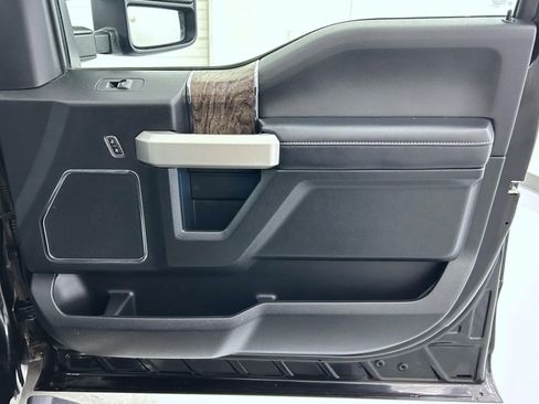 Used 2019 Ford F250 Lariat w/ Lariat Ultimate Package image 16