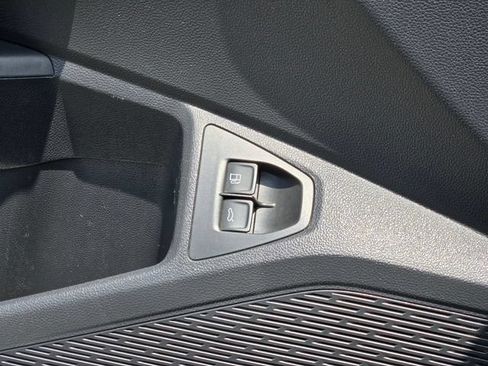 Used 2024 Volkswagen Jetta SE FWD image 22