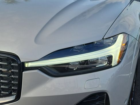 Certified 2025 Volvo XC60 B5 Plus image 11