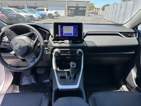 Used 2024 Toyota RAV4 XLE Premium FWD image 8
