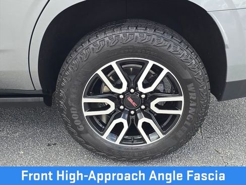 Certified 2024 GMC Yukon AT4 w/ AT4 Premium Plus Package AWD/4WD image 30