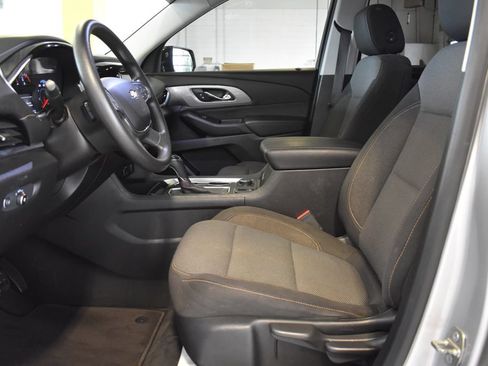 Used 2019 Chevrolet Traverse LS FWD image 3