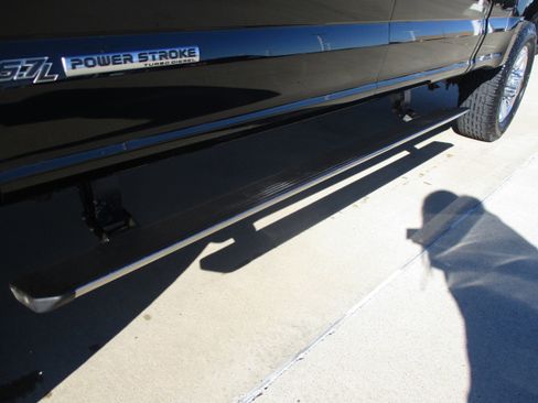 Used 2020 Ford F250 Platinum w/ FX4 Off-Road Package image 18