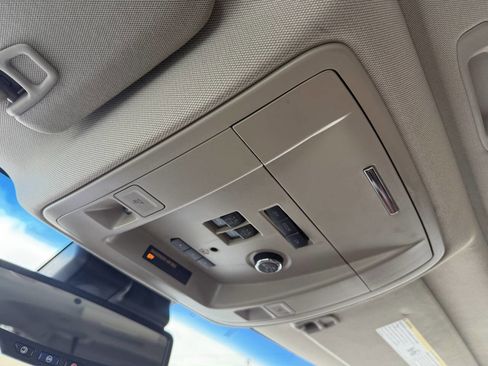 Used 2016 Chevrolet Suburban LTZ image 28