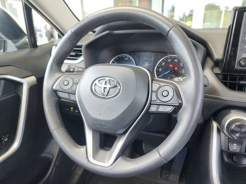 Certified 2022 Toyota RAV4 XLE w/ Convenience Package AWD/4WD image 21