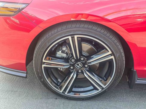 Used 2025 Honda Accord Sport image 11