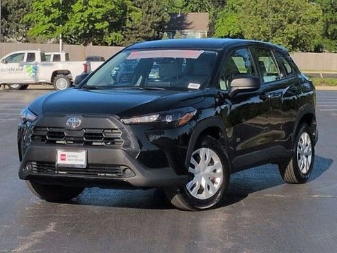 Certified 2026 Toyota Corolla Cross L AWD/4WD image 2