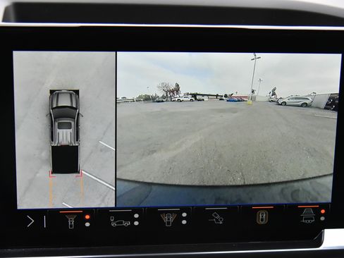 Used 2025 GMC Sierra 1500 Elevation w/ Elevation Premium Package image 23