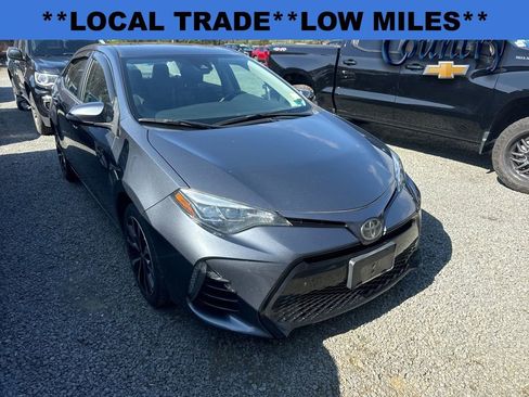 Used 2018 Toyota Corolla SE image 1