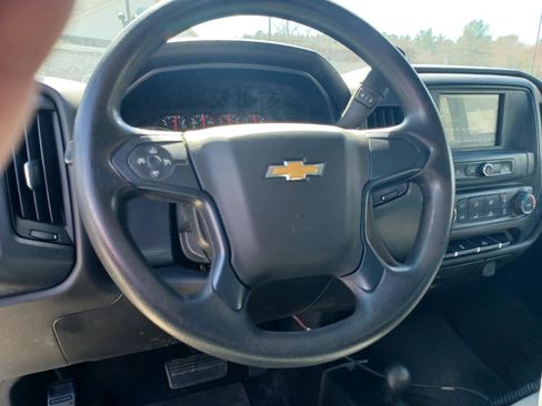 Used 2019 Chevrolet Silverado 2500 W/T AWD/4WD image 9