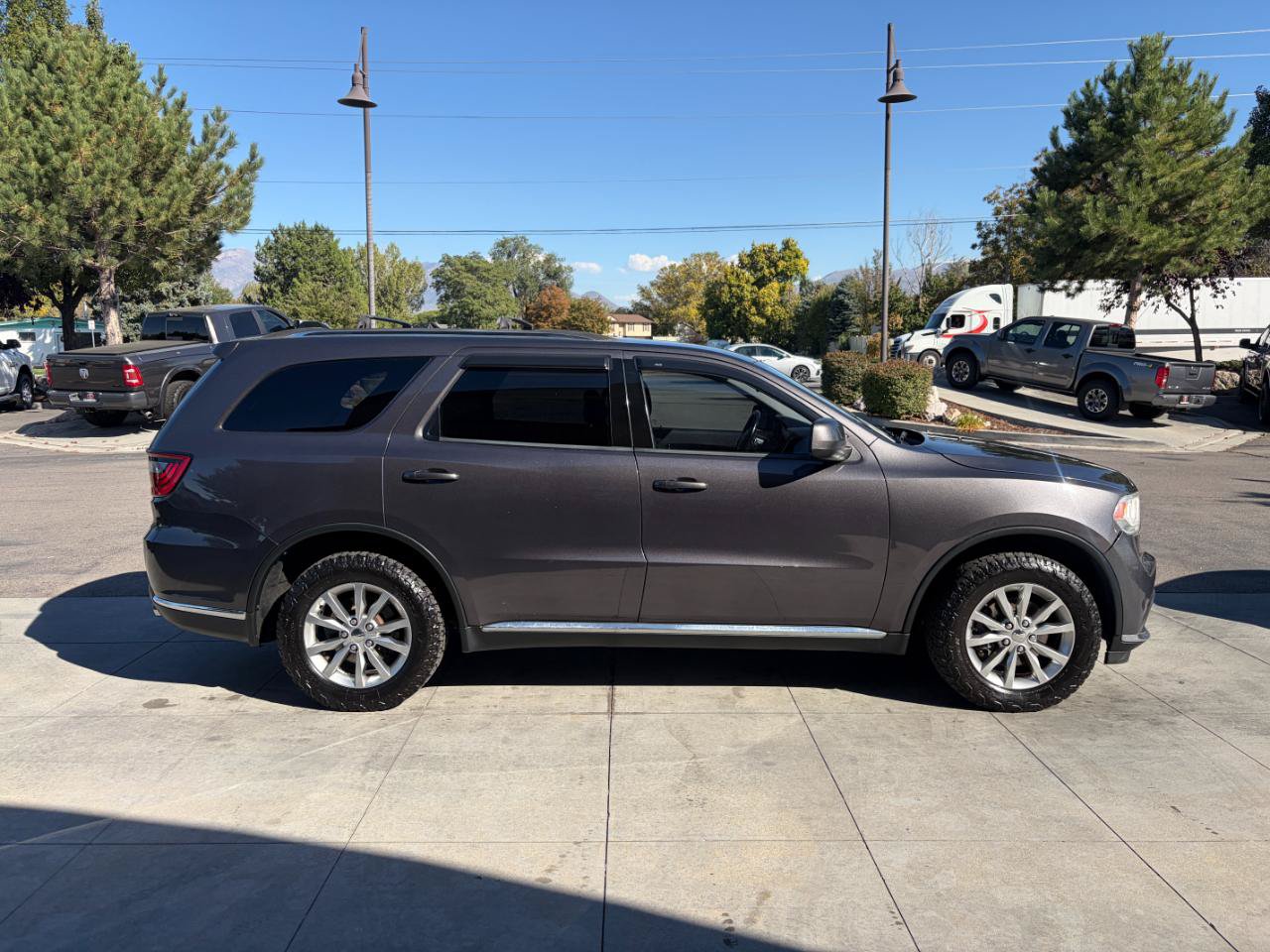 Used 2016 Dodge Durango SXT w/ Quick Order Package 23B AWD/4WD image 3