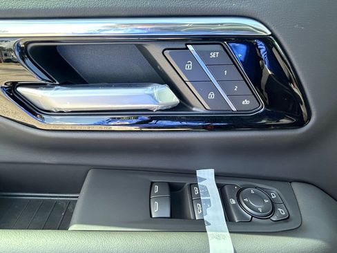New 2026 Chevrolet Suburban LT RWD image 30