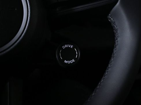 New 2026 Porsche Macan Electric image 20