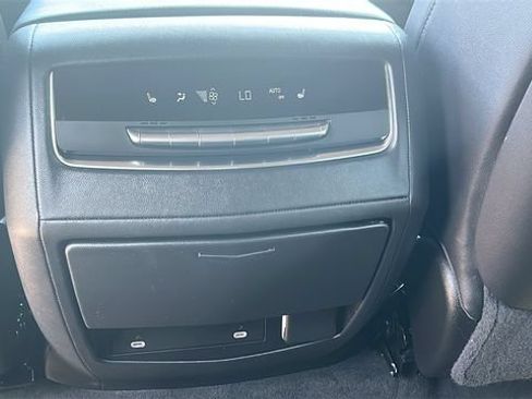 Certified 2024 Cadillac Escalade Sport AWD/4WD image 18