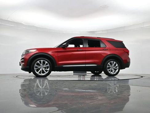 Certified 2021 Ford Explorer Platinum w/ Equipment Group 601A AWD/4WD image 39