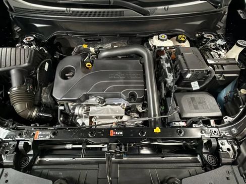 Used 2024 Chevrolet Equinox LS FWD image 21