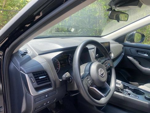 Certified 2024 Nissan Rogue SV AWD/4WD image 15