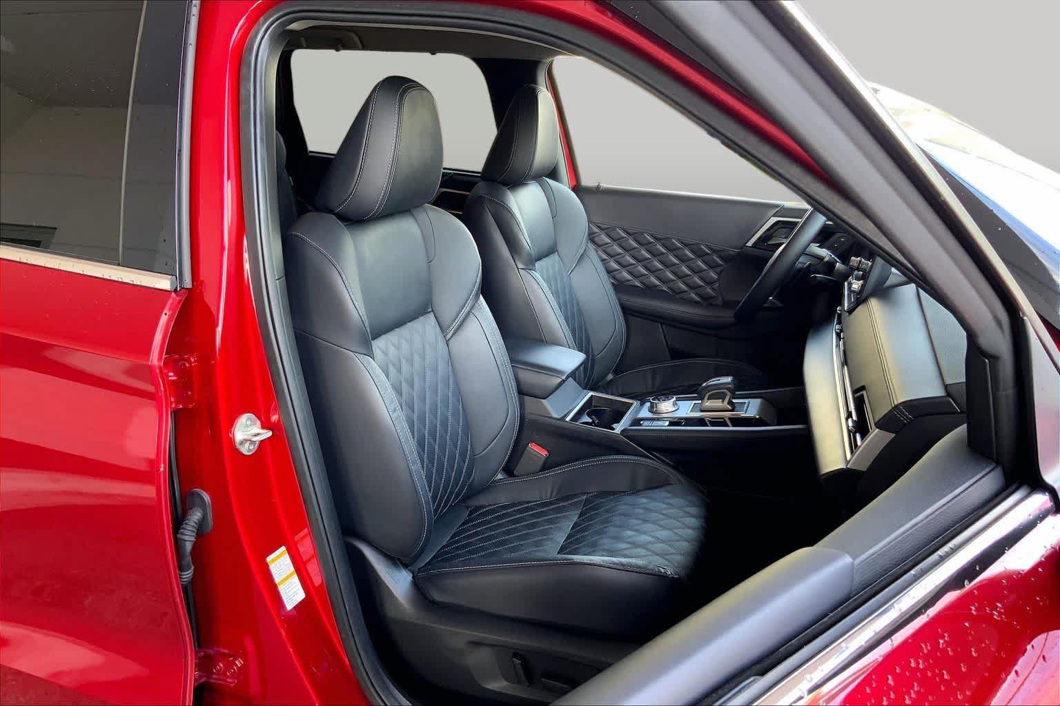 Used 2024 Mitsubishi Outlander SEL FWD image 9