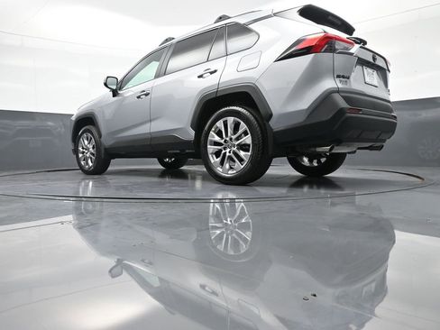 Certified 2025 Toyota RAV4 XLE Premium image 32