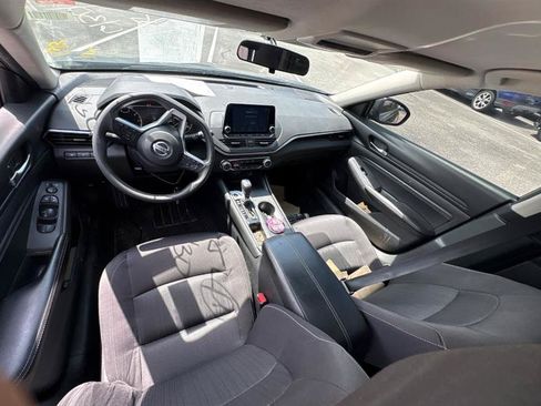 Used 2020 Nissan Altima 2.5 S FWD image 4