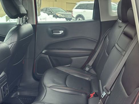 Used 2019 Jeep Compass Trailhawk w/ Leather Interior Group image 29