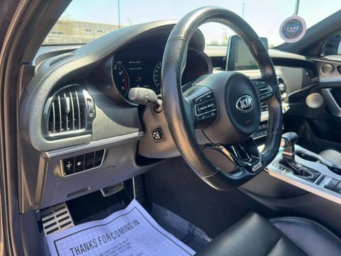 Used 2018 Kia Stinger GT1 AWD/4WD image 23
