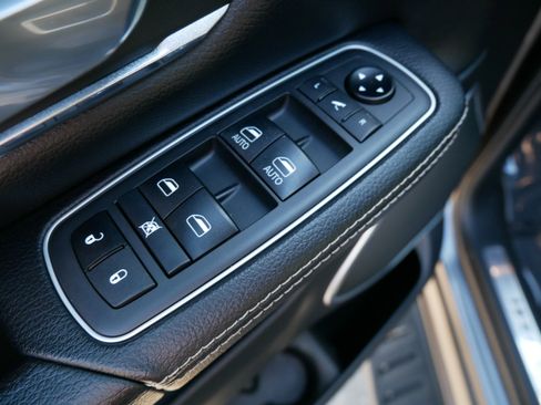 Used 2021 RAM 1500 Laramie image 19