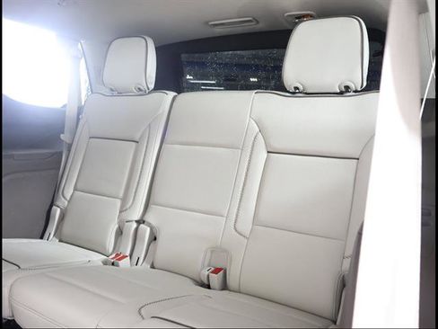 Used 2023 GMC Yukon Denali RWD image 11