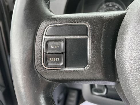 Used 2017 Jeep Patriot Latitude AWD/4WD image 13