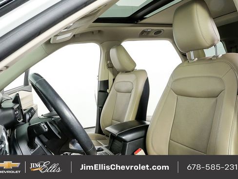 Used 2020 Ford Explorer Limited w/ Class III Trailer Tow Package image 6