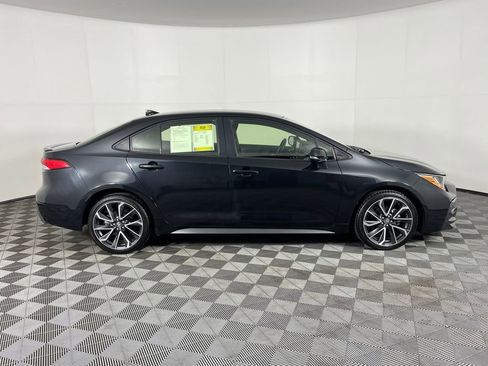 Used 2022 Toyota Corolla SE image 5
