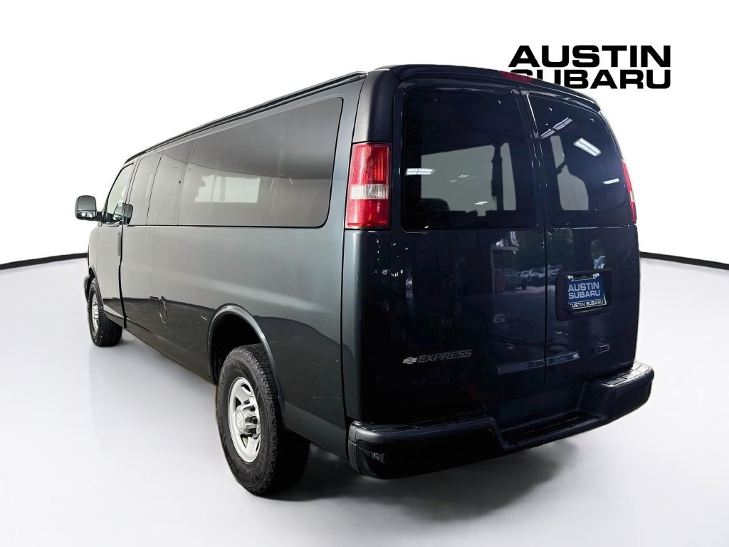 Used 2017 Chevrolet Express 3500 LS RWD image 5