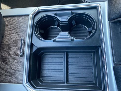 Used 2019 Ford F250 Lariat w/ Lariat Ultimate Package image 35