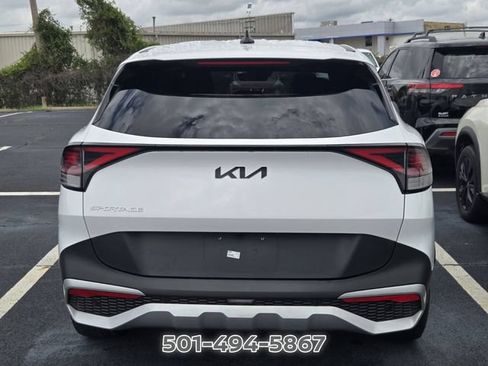 Used 2025 Kia Sportage EX FWD image 4