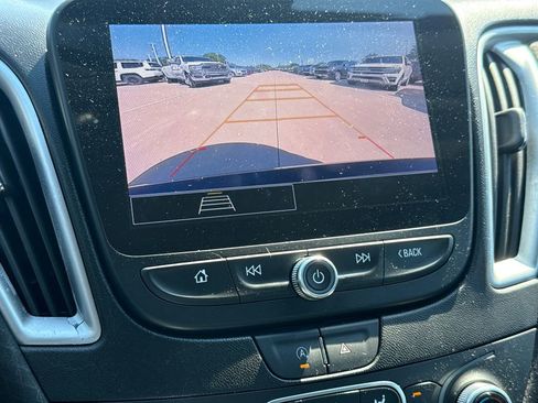 Used 2024 Chevrolet Malibu LT FWD image 23
