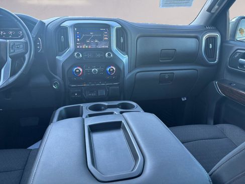 Used 2020 GMC Sierra 1500 SLE w/ SLE Value Package image 11