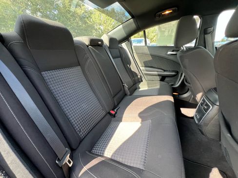 Used 2023 Dodge Charger SXT image 31