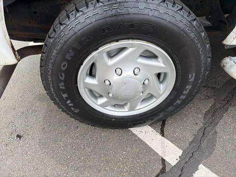 Used 2013 Ford E-250 and Econoline 250 w/ PWR Group image 19