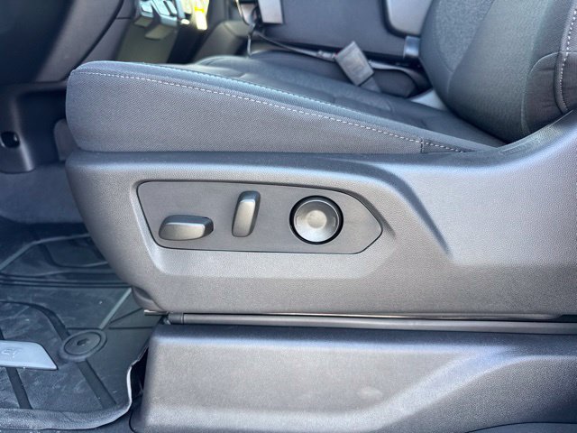 New 2026 Chevrolet Silverado 2500 Custom w/ Custom Value Package AWD/4WD image 15