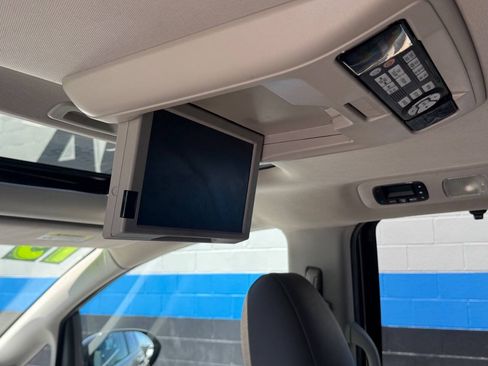 Used 2015 Honda Odyssey Touring image 14