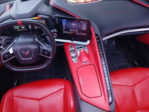Used 2023 Chevrolet Corvette Stingray Preferred Cpe w/ Z51 Performance Package RWD image 3