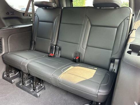 Used 2022 GMC Yukon XL Denali AWD/4WD image 24