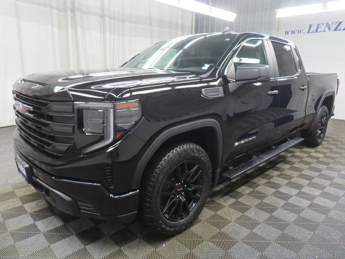 Used 2023 GMC Sierra 1500 Pro w/ Graphite Edition AWD/4WD image 7