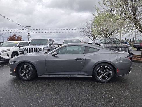 Used 2024 Ford Mustang Premium image 6