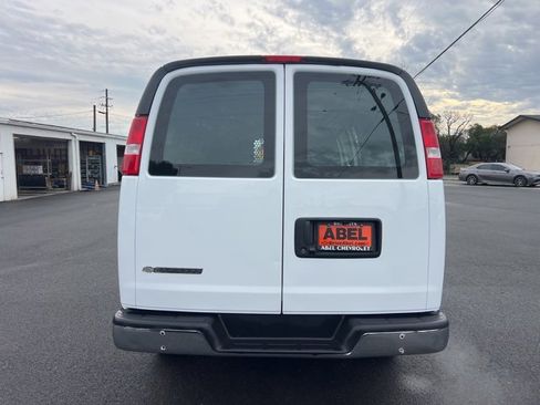 Used 2024 Chevrolet Express 2500 w/ Driver Convenience Package image 7