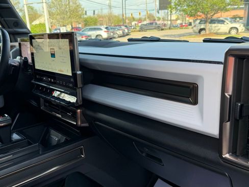 Used 2024 GMC Hummer EV 3X w/ Omega Edition AWD/4WD image 45