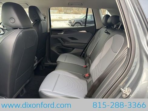 New 2026 Volkswagen Tiguan SE AWD/4WD image 21