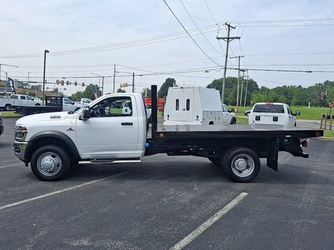 New 2025 RAM 5500 Tradesman RWD image 4