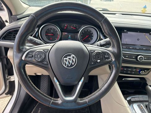 Used 2018 Buick Regal Essence w/ Driver Confidence Package #1 FWD image 13